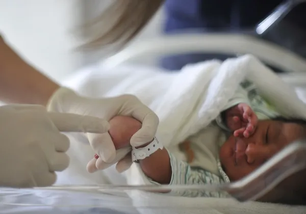Cremeb aponta que 57% das denúncias contra obstetras têm relação com erros no parto