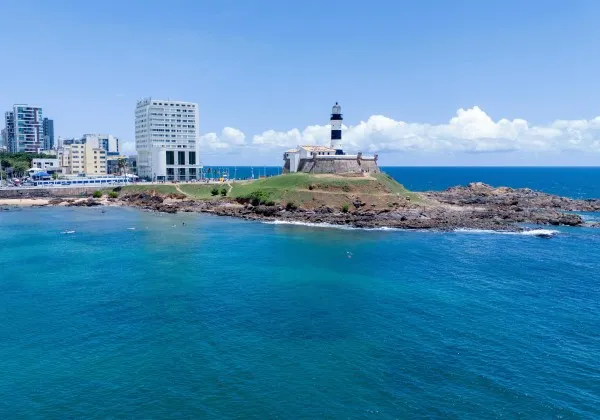 Feriados prolongados em 2025 chamam atenção; confira