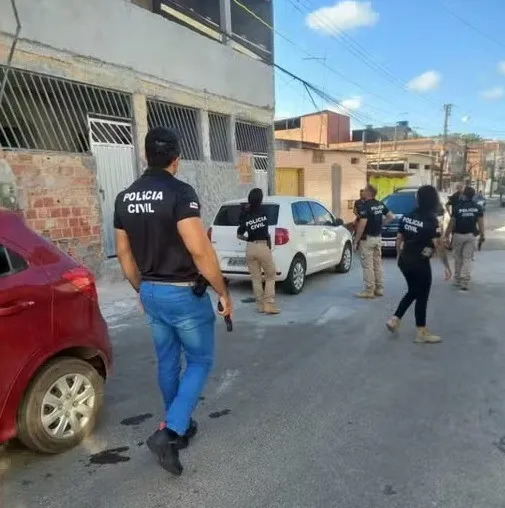 Diretor de escola condenado a mais de 15 anos de prisão por estuprar aluna