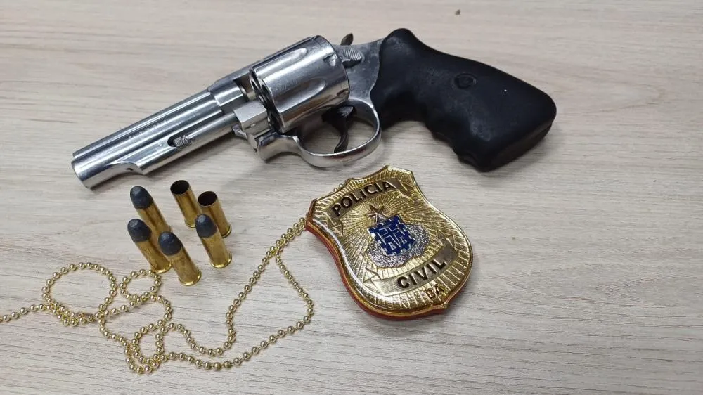 Polícia Civil elucida homicídio e localiza arma do crime em Feira de Santana