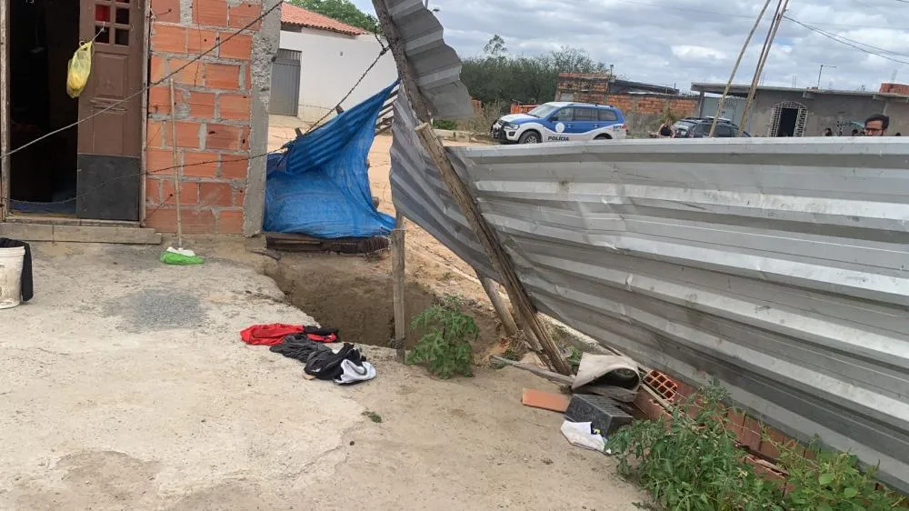 Corpo de homem é encontrado dentro de buraco em estado de Gigantismo