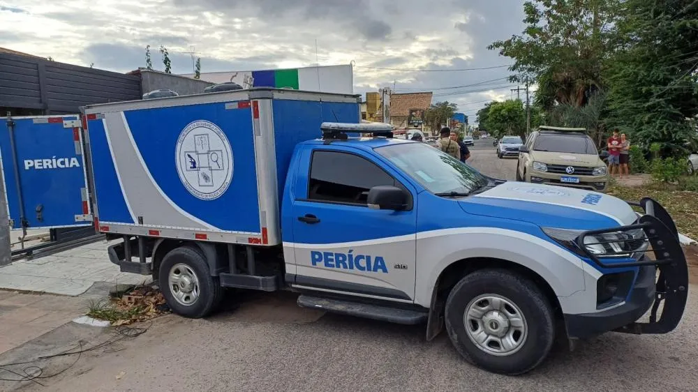 Homem é morto a tiros na Rua Nova; outro é socorrido com ferimento no braço