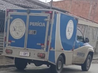 Homem é alvejado por vários tiros no campo do rasta no bairro Calumbi