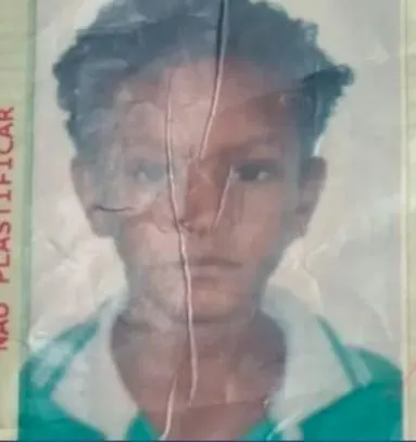 Adolescente morre após comer macarrão e chupar manga em Distrito