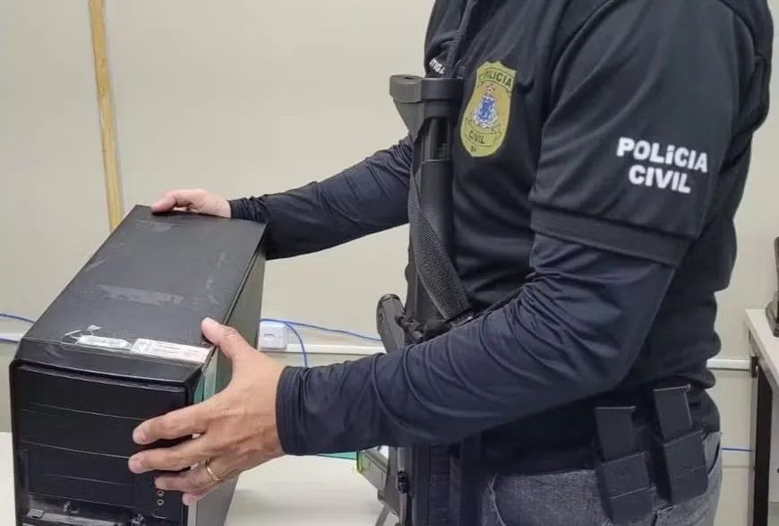 Mulher é presa por estelionato após se passar por chefe de cartório do Tribunal de Justiça da Bahia