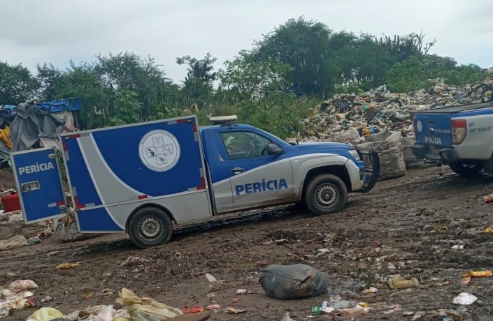 Feto encontrado em lixão de santo Estevão