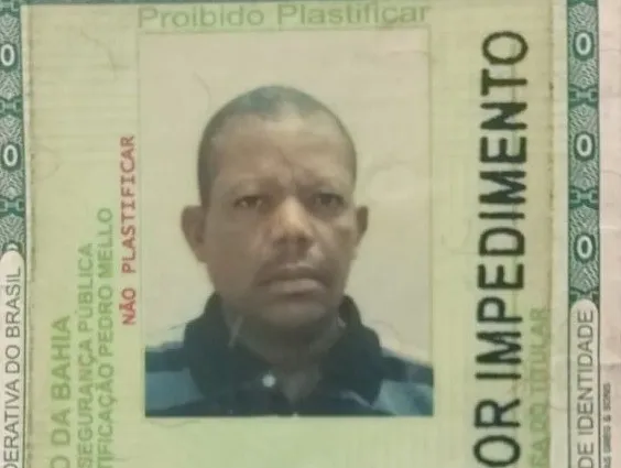 Homem é encontrado morto com perfuração no pescoço em Santo Estêvão