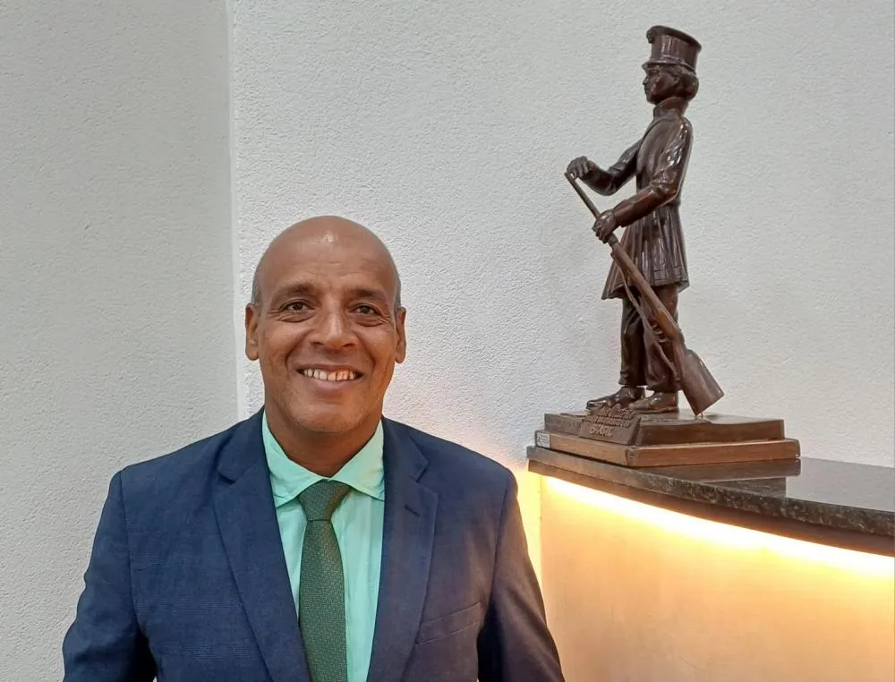 Vereador Gean Caverna lidera esforços para reativação do projeto juvenil Guarda Mirim em Feira de Santana 