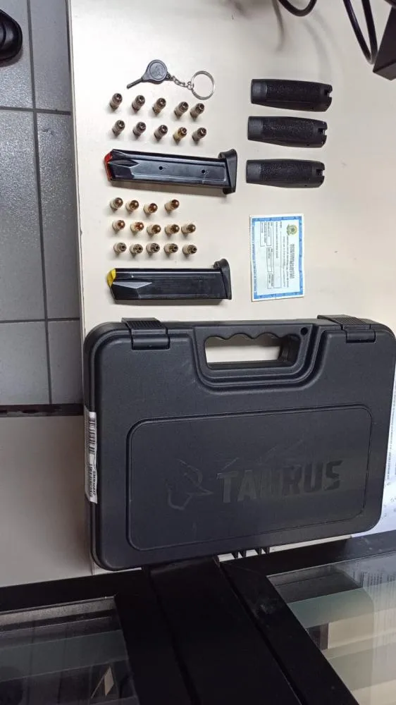 Material bélico é apreendido em condomínio no bairro SIM em Feira de Santana