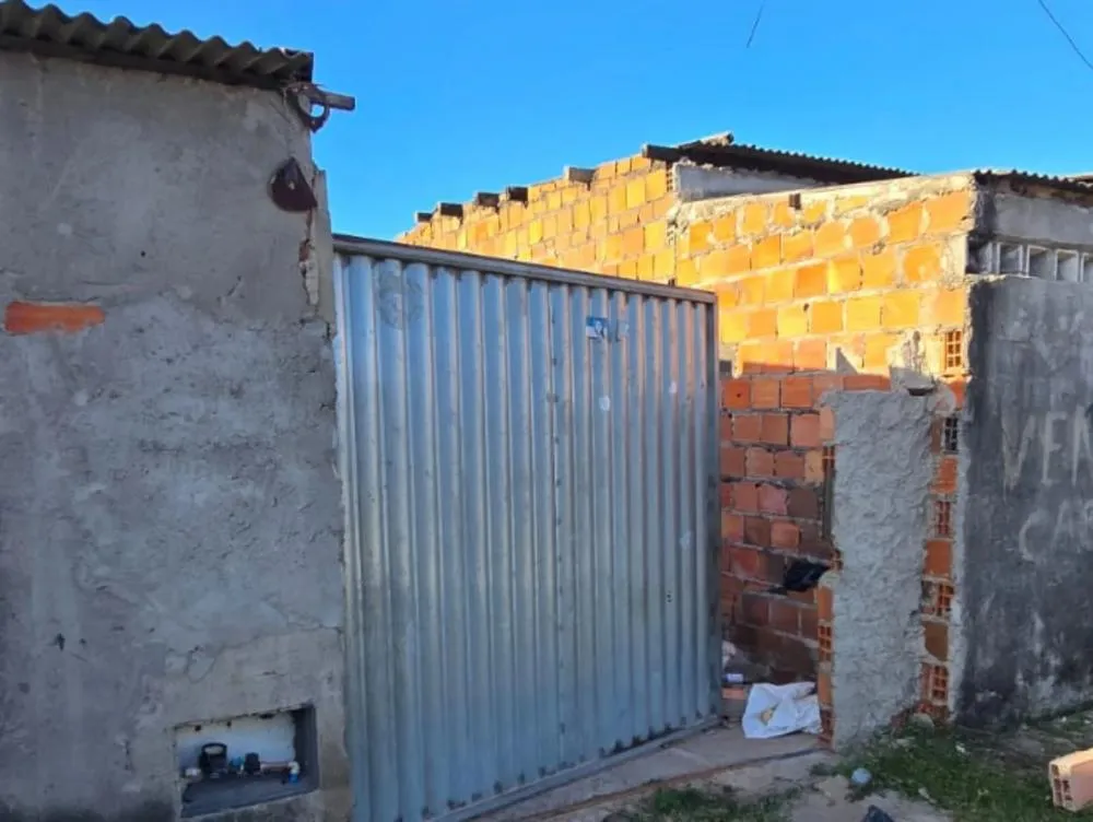 Menina de 12 anos é morta a tiros dentro de casa em Feira de Santana