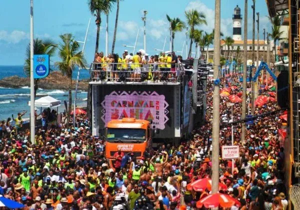 Confira os preços das bebidas para a folia em Salvador 