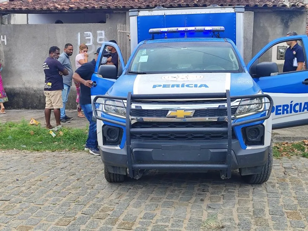Feminicídio em Feira de Santana: Mulher é assassinada a tiros pelo companheiro, que se suicida em seguida