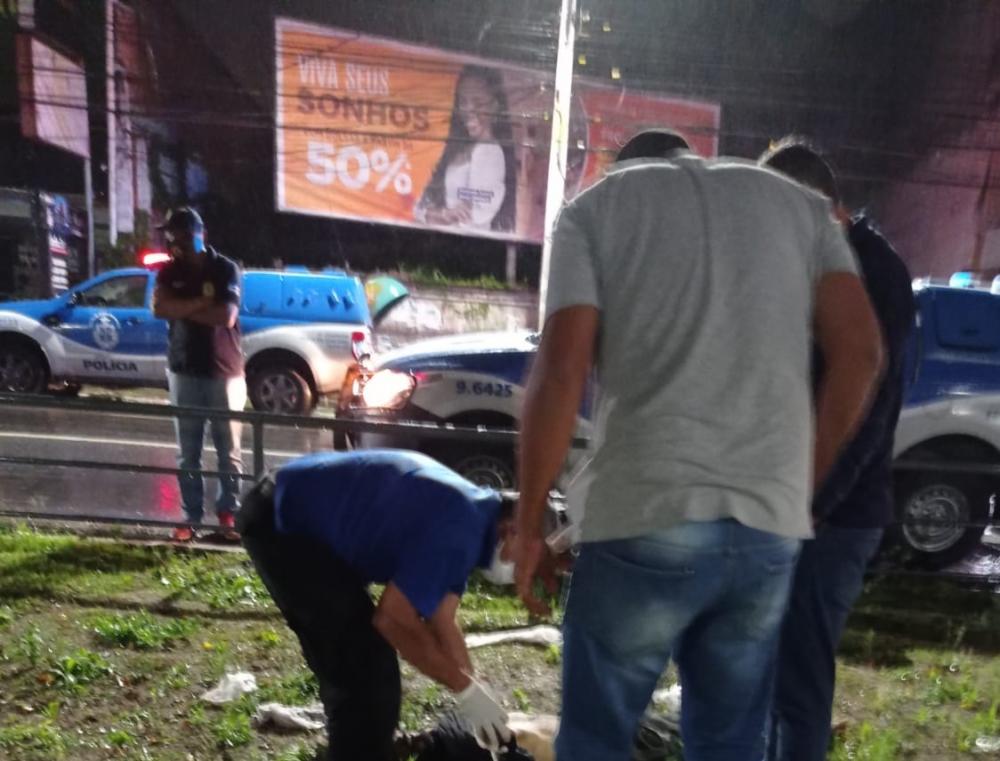 Homem assassinado na Avenida Getúlio Vargas