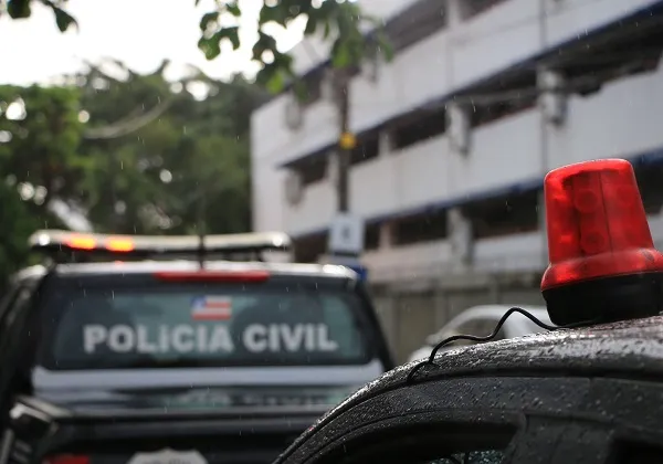 Homem é preso em cartório quando ia se casar