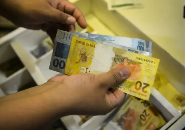 Ministério do Trabalho diz que empréstimos chegam a R$ 1,28 bilhão