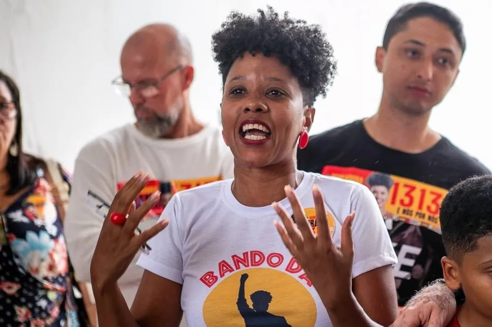 Tendência interna do PT lança candidatura de Urania Santa Bárbara a presidência do Partido em Feira de Santana