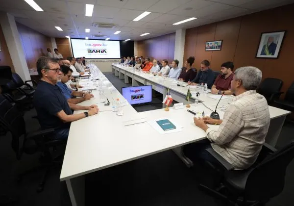 Governador do estado se reúne para definir novas ações de convivência com a seca