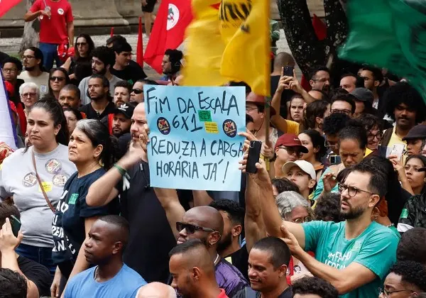 Seis em cada 10 brasileiros apoiam a redução da jornada de trabalho, mostra pesquisa