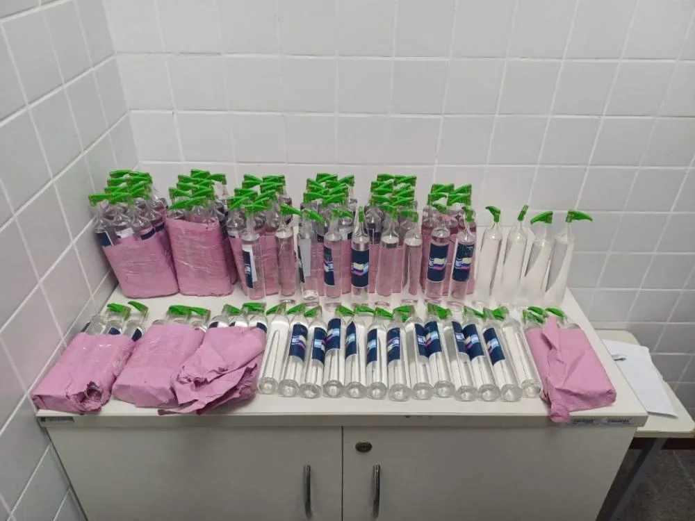 Mais de 100 frascos de lança-perfume são apreendidos em Feira