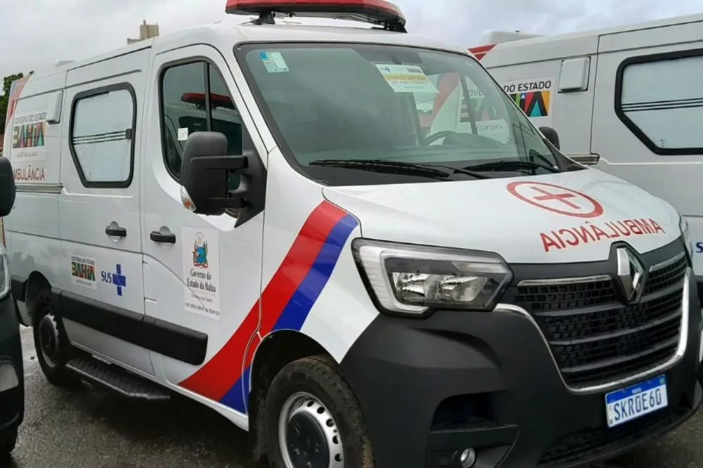 Feira de Santana recebe nova ambulância para o TFD