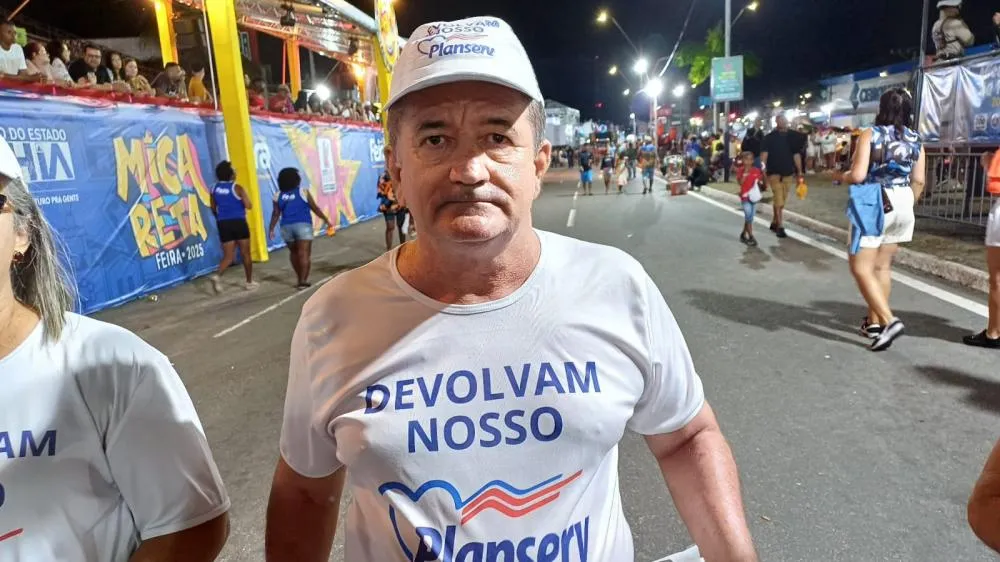 Ex-vereador Joel Araújo lidera manifestação em defesa do Planserv em Feira de Santana