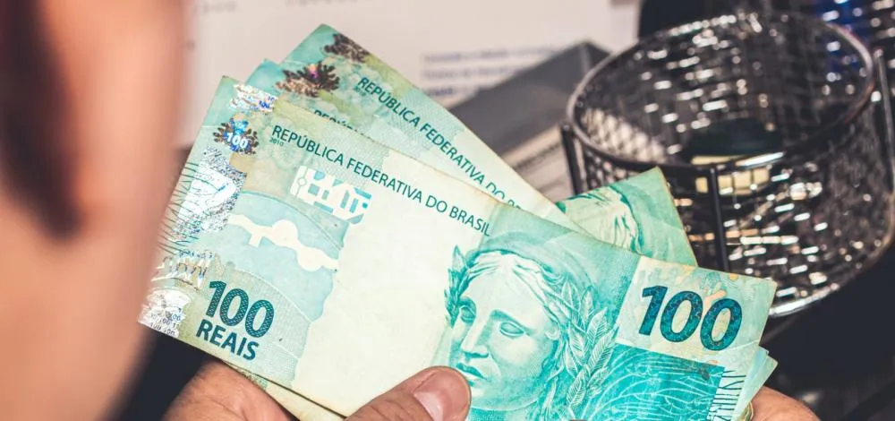 BC informa que brasileiros têm R$ 9,13 bilhões em valores para receber