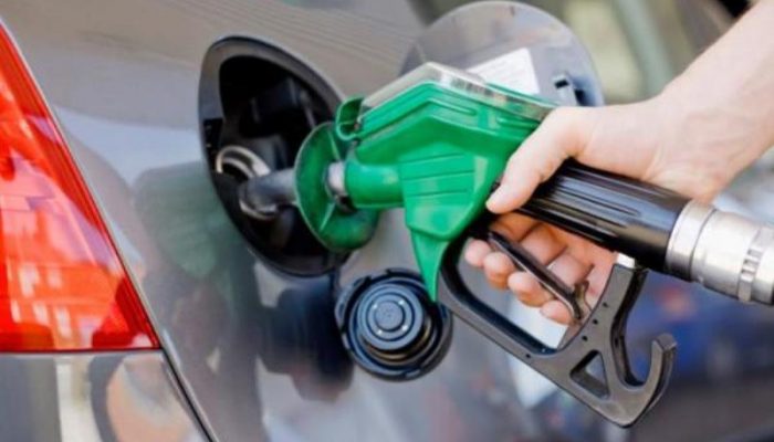 Petrobras sobe preço da gasolina nas refinarias a partir desta quinta-feira