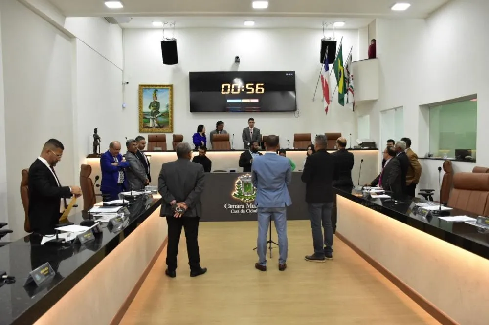 Câmara aprova revisão salarial de 5,53% nos vencimentos dos servidores municipais 