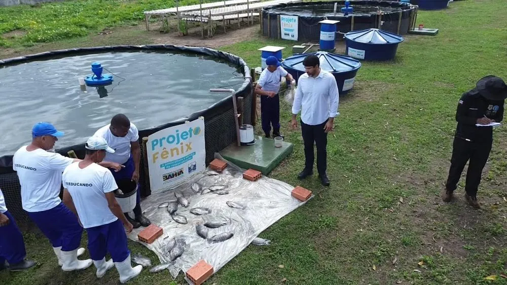 Secretário destaca projetos de ressocialização durante visita ao Conjunto Penal de Feira de Santana