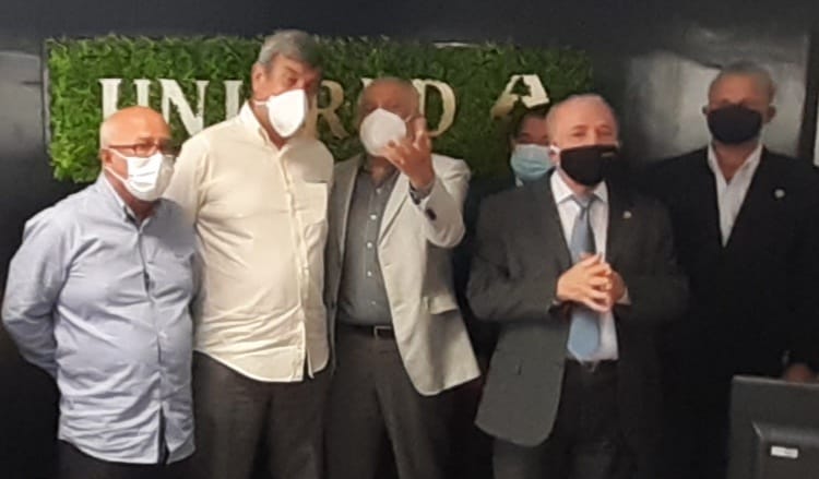 Unicred assina convênio com Sebrae para abrir crédito para empresas pequenas e médias