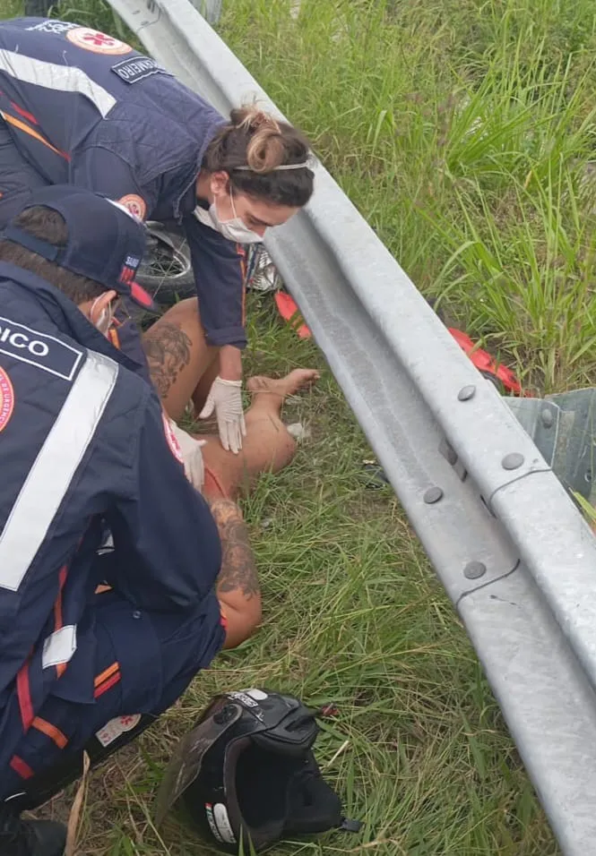 Autônomo morre em acidente com moto em alça de viaduto na Br 324