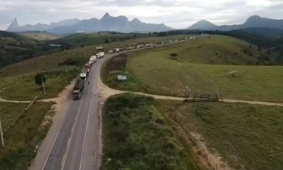 Rodovia é liberada por indígenas após 36h de protesto na Bahia