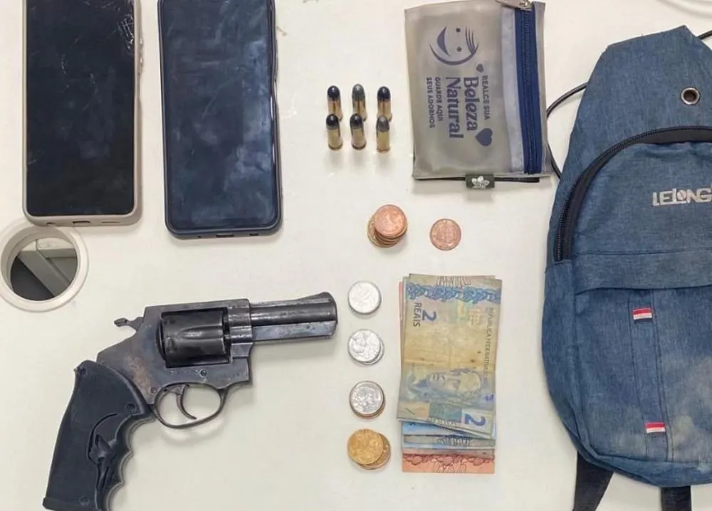 Polícia recupera moto roubada e prende suspeitos no bairro Tomba, em Feira de Santana