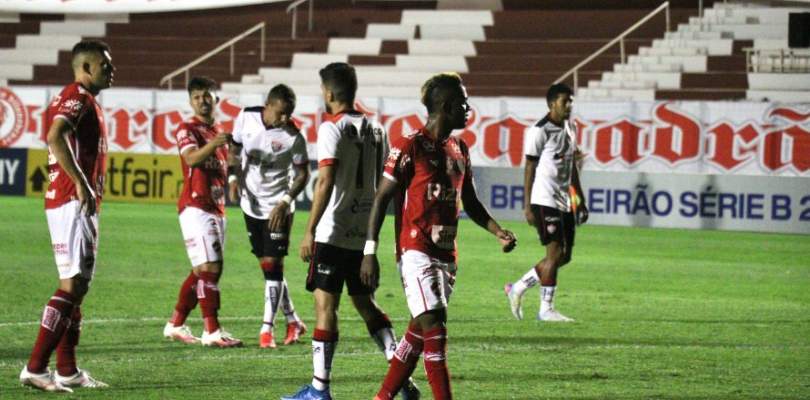 Vitória empata com Vila Nova e segue sem vencer na Série B