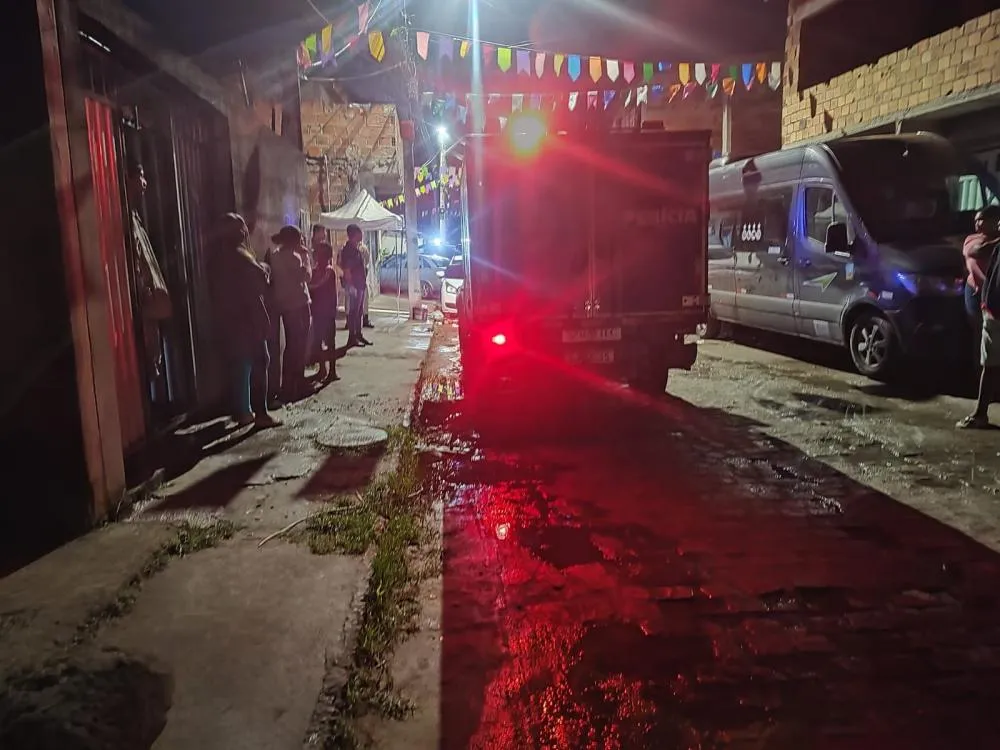 Jovem de 24 anos é vítima de feminicídio dentro de casa na Rocinha