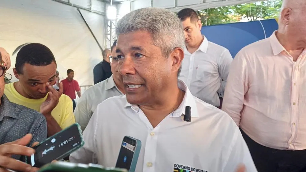 Jerônimo destaca retomada do Minha Casa Minha Vida, obras na Bahia e impactos da tensão comercial com os EUA