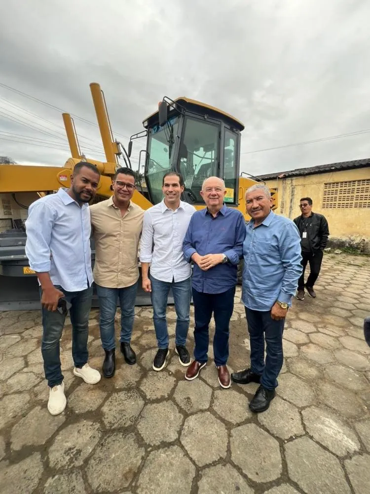 Silva Neto fortalece base em Feira de Santana com adesão de Zé Curuca e seu grupo político