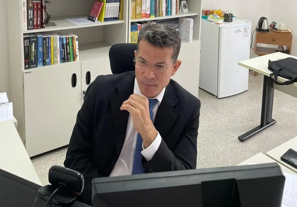 Juiz Fábio Falcão deixa Vara de Execuções Penais e assume como titular da Vara da Infância e Juventude em Feira de Santana