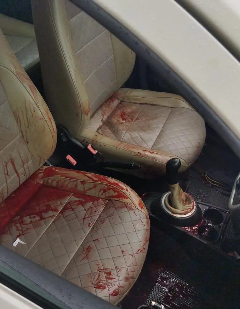 Homem é executado a tiros dentro de carro no Jardim Cruzeiro, em Feira de Santana