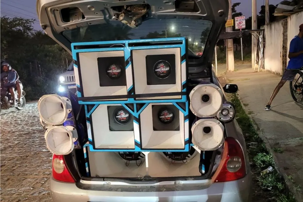 Operação Feira Quer Silêncio apreende equipamentos sonoros e notifica infratores no fim de semana