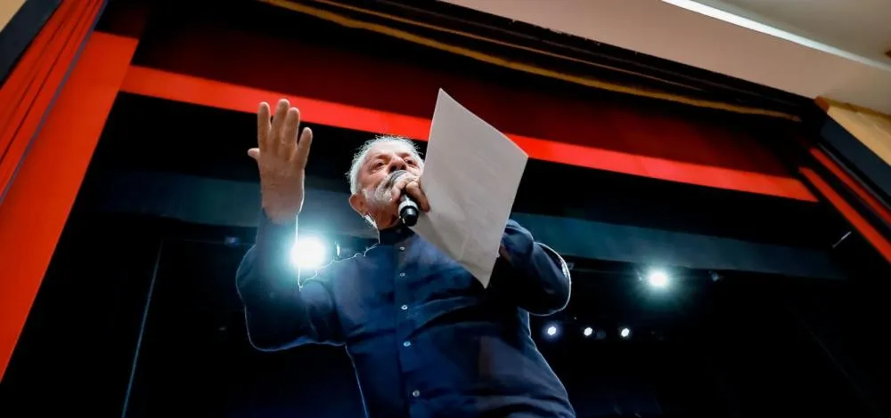 Lula vê tarifaço como “debate político com teor ideológico”