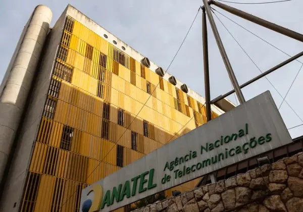 Anatel justifica fim da obrigatoriedade para uso do prefixo 0303 em ligações