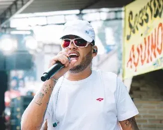 Thiago Aquino grava DVD aberto ao público em Feira de Santana