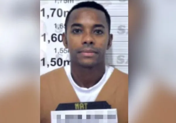 STF forma maioria para manter Robinho preso