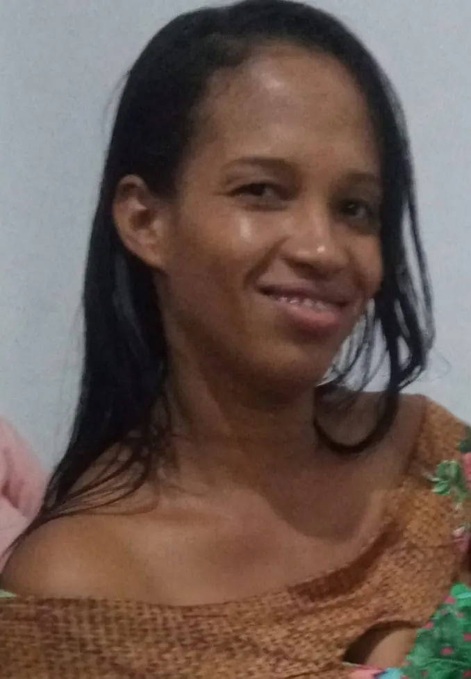 Mulher é morta com 20 facadas e pauladas em distrito de Feira de Santana