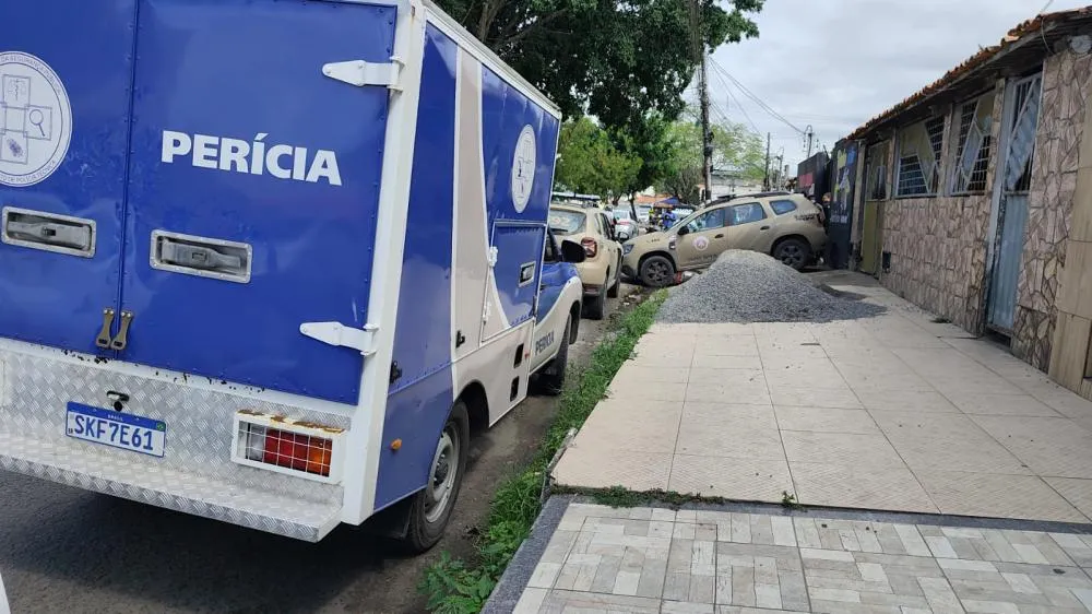 Homens em moto são suspeitos de matar mulher em posto de lavagem no Jardim Cruzeiro