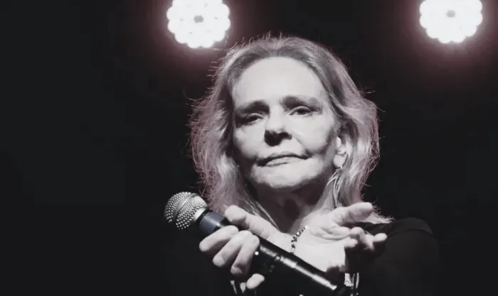 Morre a cantora Ângela Ro Ro, aos 75 anos