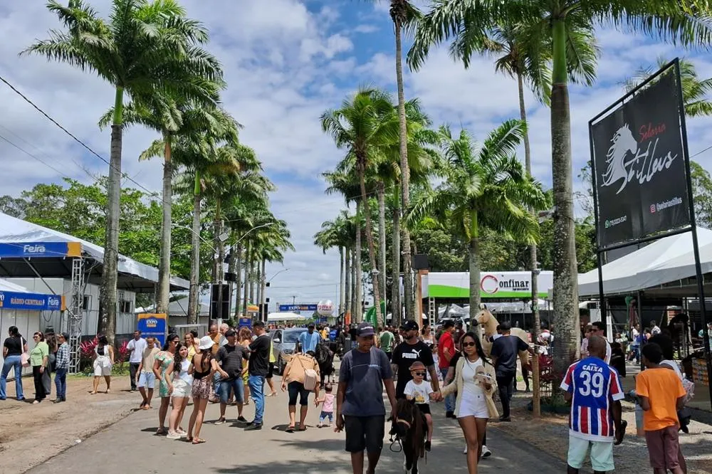 ExpoFeira 2025 começa com sucesso e supera expectativas no primeiro dia
