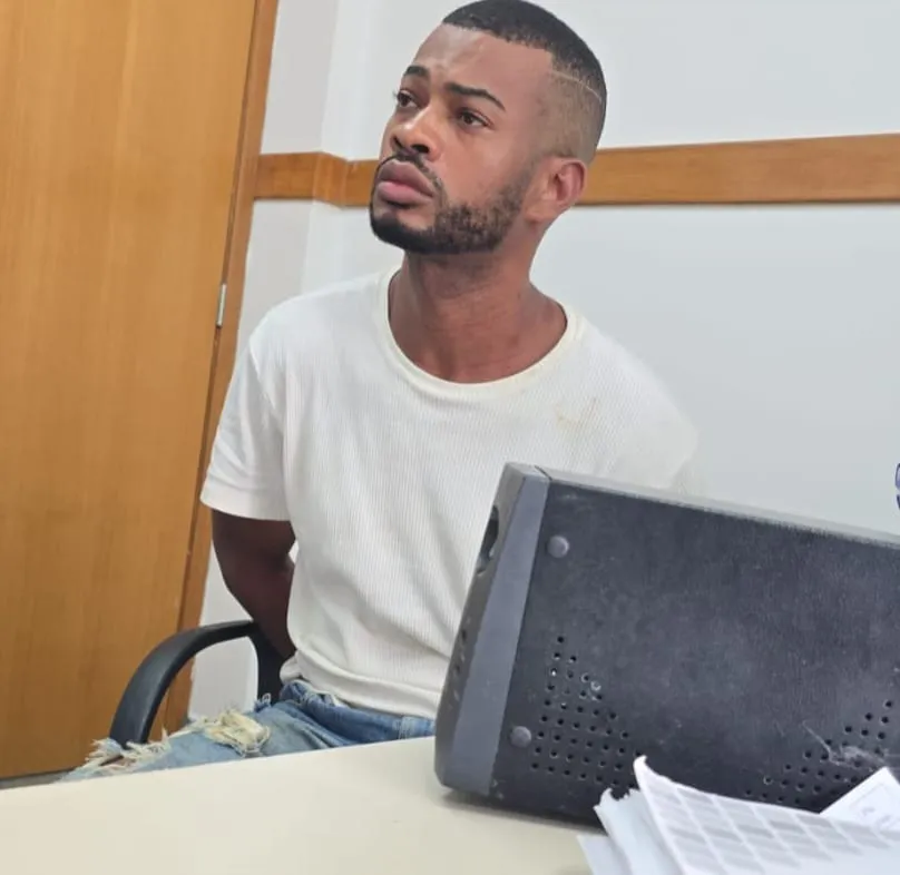 Ex-companheiro confessa feminicídio de Talita no bairro Feira X, em Feira de Santana