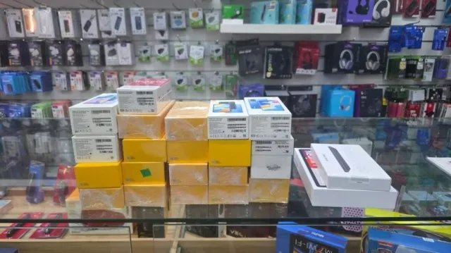 Mercadoras importadas suspeita de contrabando são apreendidas pela Receita em Feira e Alagoinhas